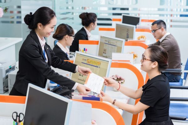 Thủ tục mua xe vinfast trả góp qua ngân hàng
